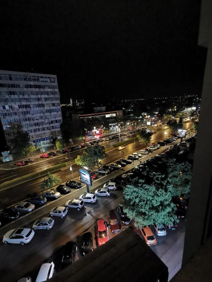 Appartement Bulevar Stan Na Dan à Novi Sad Extérieur photo