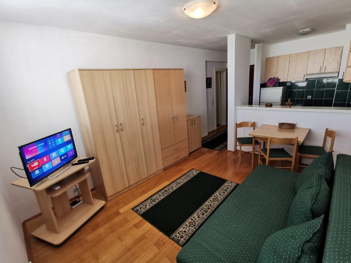 Appartement Bulevar Stan Na Dan à Novi Sad Extérieur photo